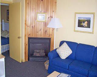Seawinds II Hotel Dennisport Exterior photo